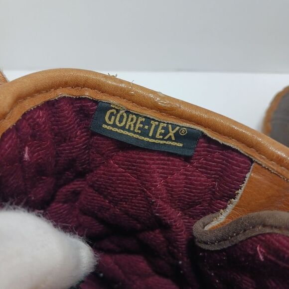 L.L.Bean Boots Men's Size 9.  GORE-TEX/Insulated Leather Lace Up Duck Boot 8" - Picture 3 of 14